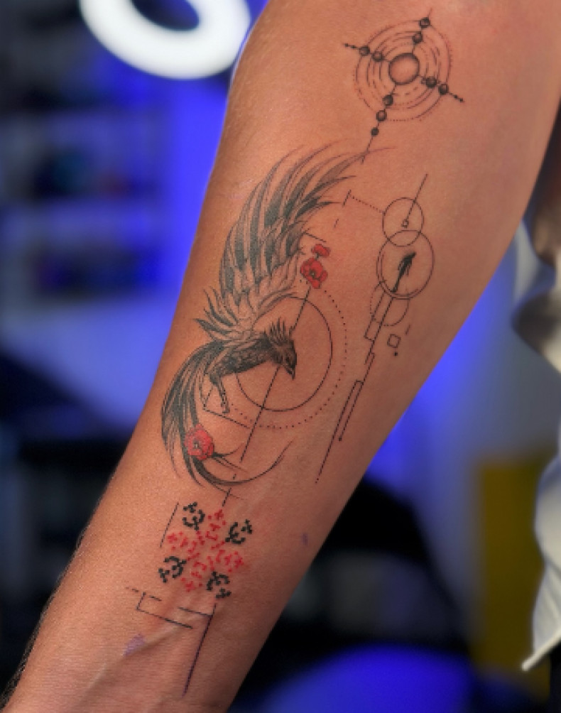 Мужские на предплечье черно-белые, фото - Тату салон Smile Tattoo