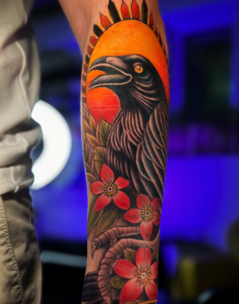 Мужские на предплечье цветные, фото - Тату салон Smile Tattoo