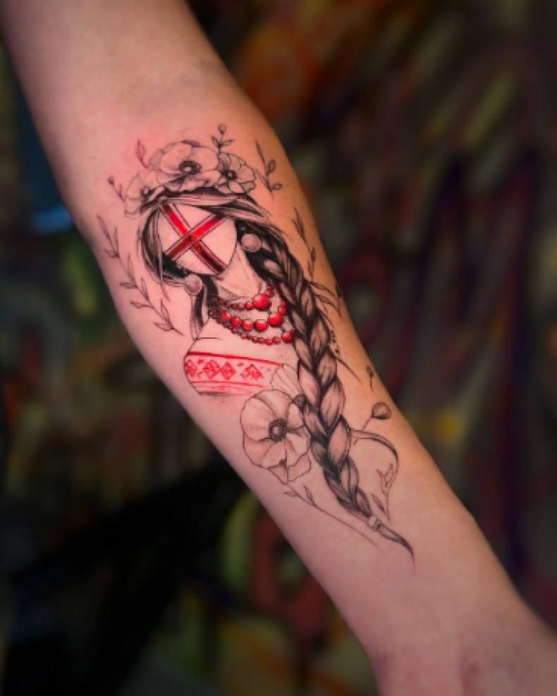 Женские на предплечье цветные, фото - Тату салон Smile Tattoo