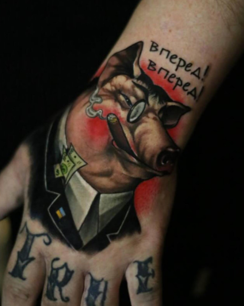 Мужские цветные на кисти, фото - Тату салон TATTOO LAMARCH