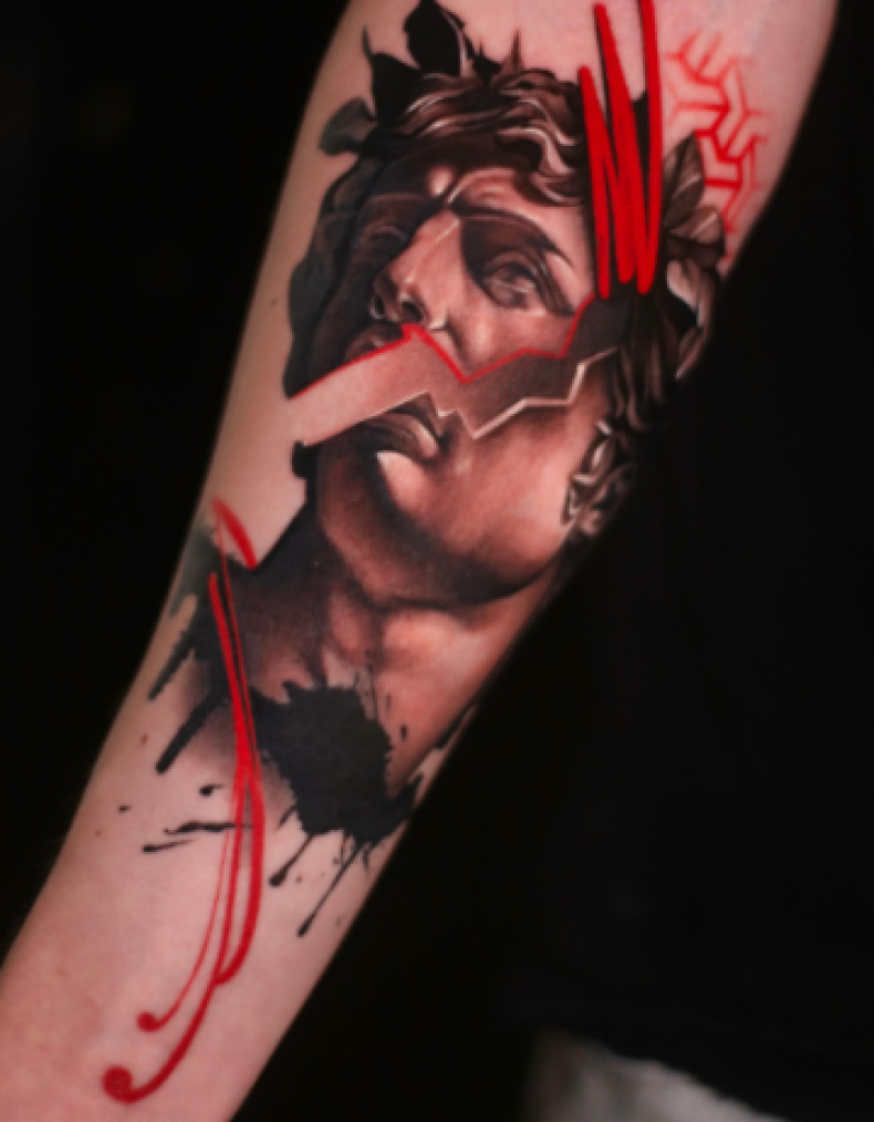 Мужские на предплечье реализм, фото - Тату салон TATTOO LAMARCH