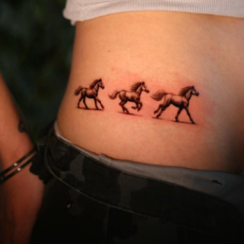 Фото с портфолио TATTOO LAMARCH