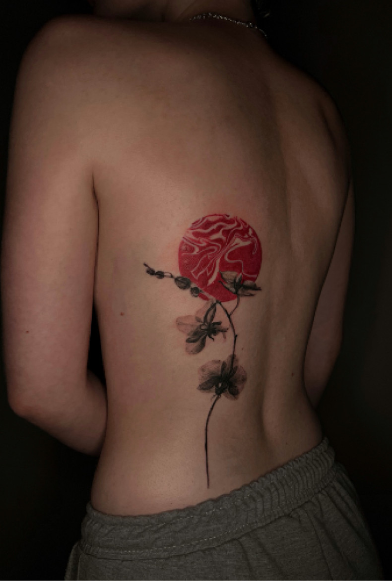 Женские цветные черно-белые, фото - Тату салон TATTOO LAMARCH