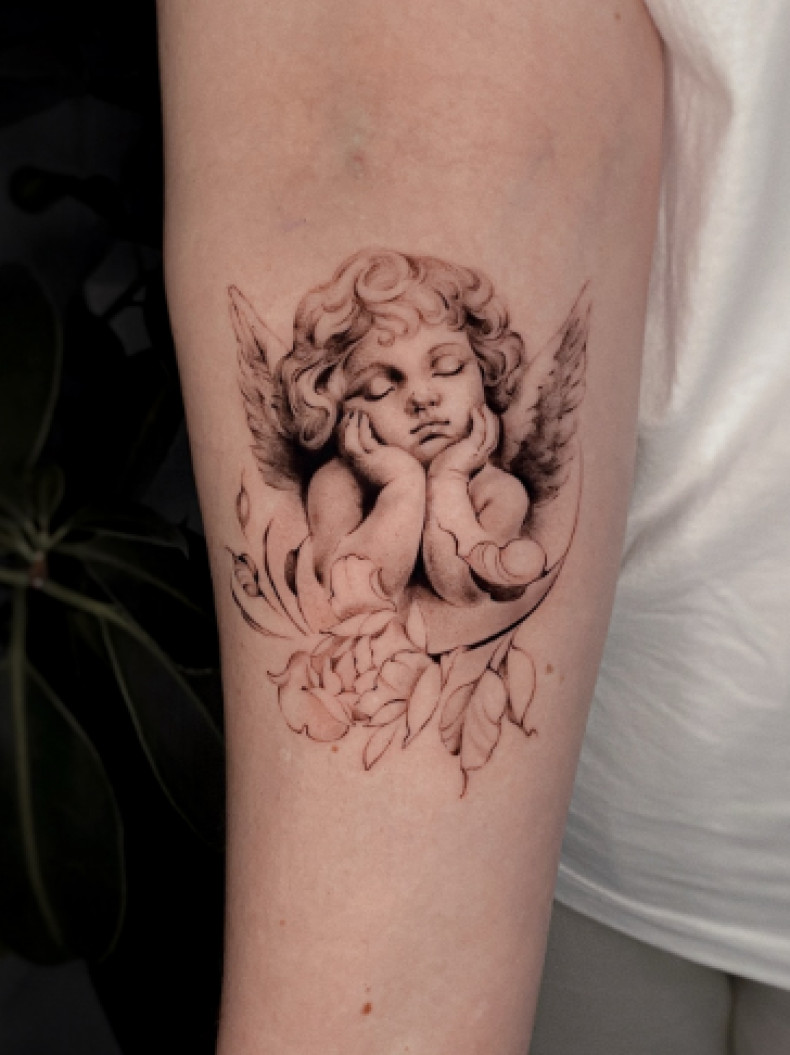 Женские на предплечье ангел, фото - Тату салон TATTOO LAMARCH