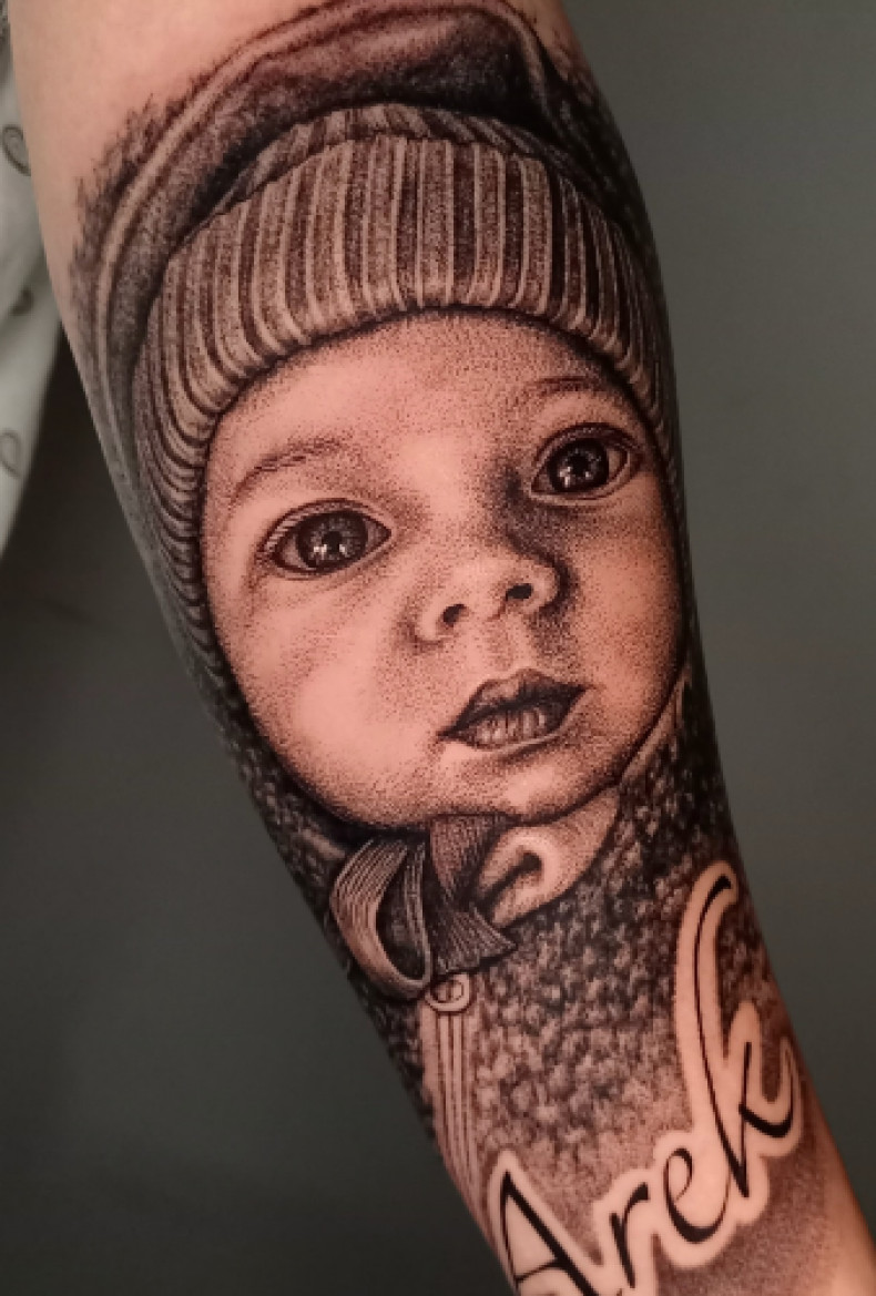 Для хлопців на передпліччі реалізм, фото - Тату салон TATTOO LAMARCH