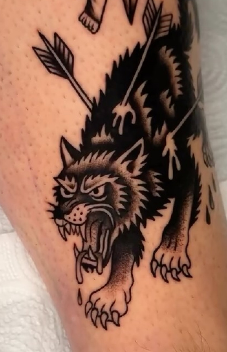 Мужские волк на ноге, фото - Тату салон TATTOO LAMARCH