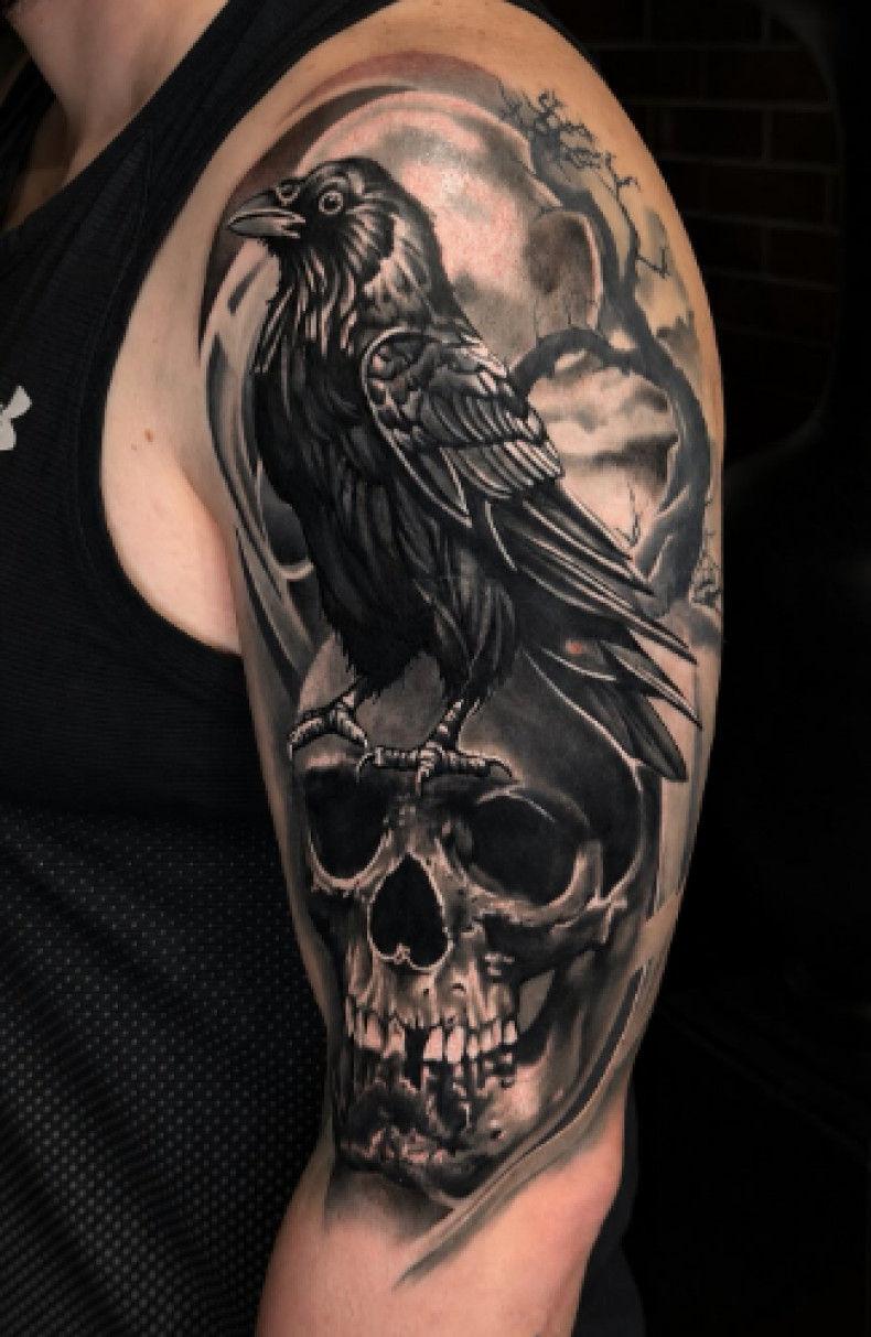 Для хлопців на плечі череп, фото - Тату салон TATTOO LAMARCH