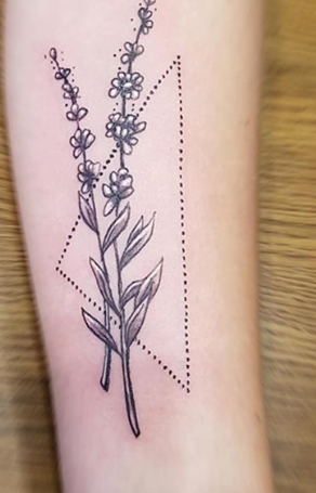 Женские на предплечье черно-белые, фото - Тату салон DopingТattoo