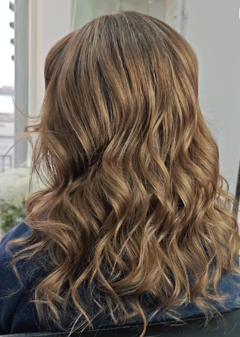 Стрижка на средние волосы женская укладка волос, фото - Студия красоты Beauty Sowa