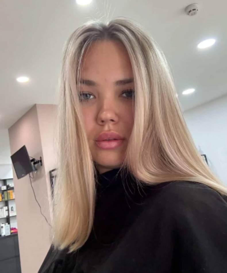 Стрижка на длинные волосы женская укладка, фото - Студия красоты Beauty Sowa