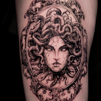 Фото с портфолио TATTOO LAMARCH