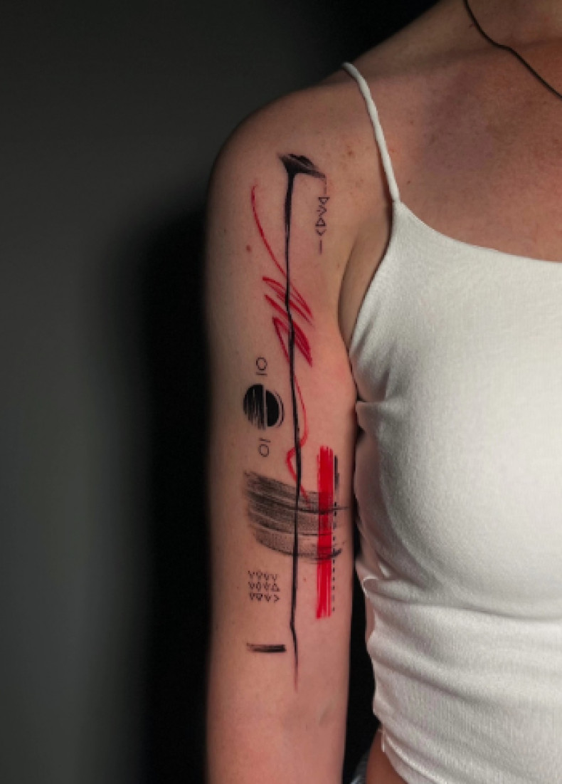 Для дівчат на руці плечі, фото - Тату салон TATTOO LAMARCH