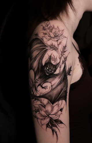 Женские на руке реализм, фото - Тату салон TATTOO LAMARCH