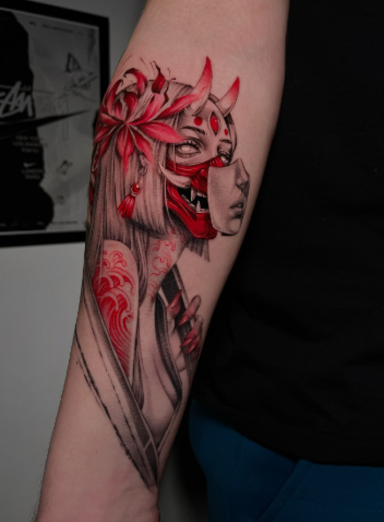 Женские на предплечье цветные, фото - Тату салон TATTOO LAMARCH