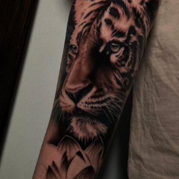 Фото с портфолио TATTOO LAMARCH