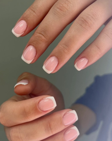 Маникюр на короткие ногти нежный французский, фото - Студия красоты LAVANDA Beauty Studio
