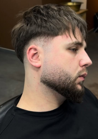 Мужская стрижка на средние волосы фейд, фото - Барбершоп Barber King