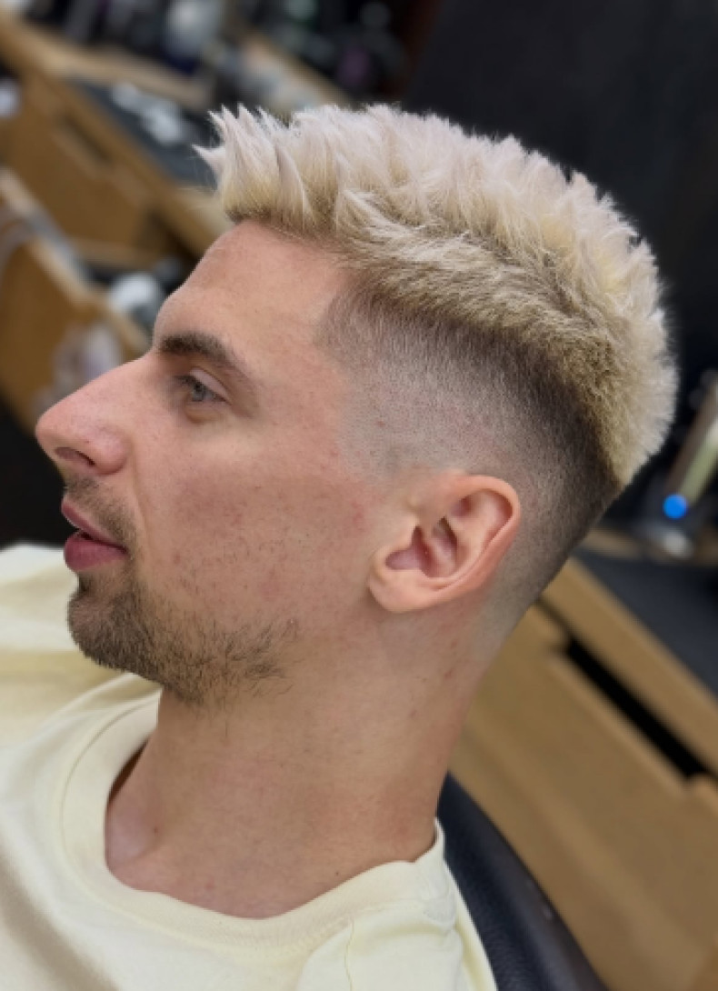 Мужская стрижка фейд модная, фото - Барбершоп Barber King