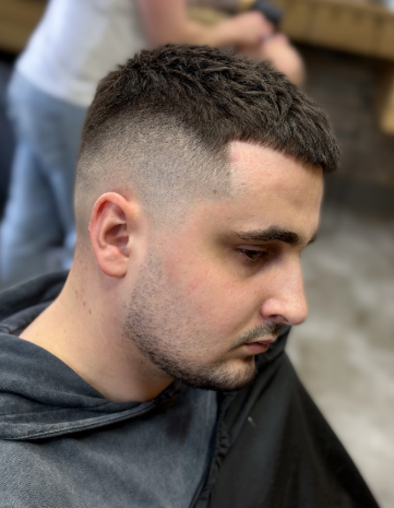 Мужская стрижка кроп фейд, фото - Барбершоп Barber King