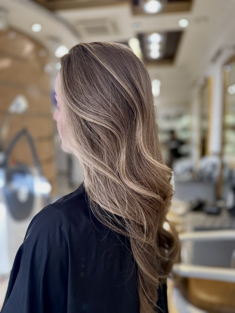 Складна техніка фарбування італійським фарбником davines., фото - Косметология Афіна