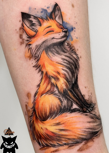 На предплечье цветные лиса, фото - Тату салон ALICE tattoo studio