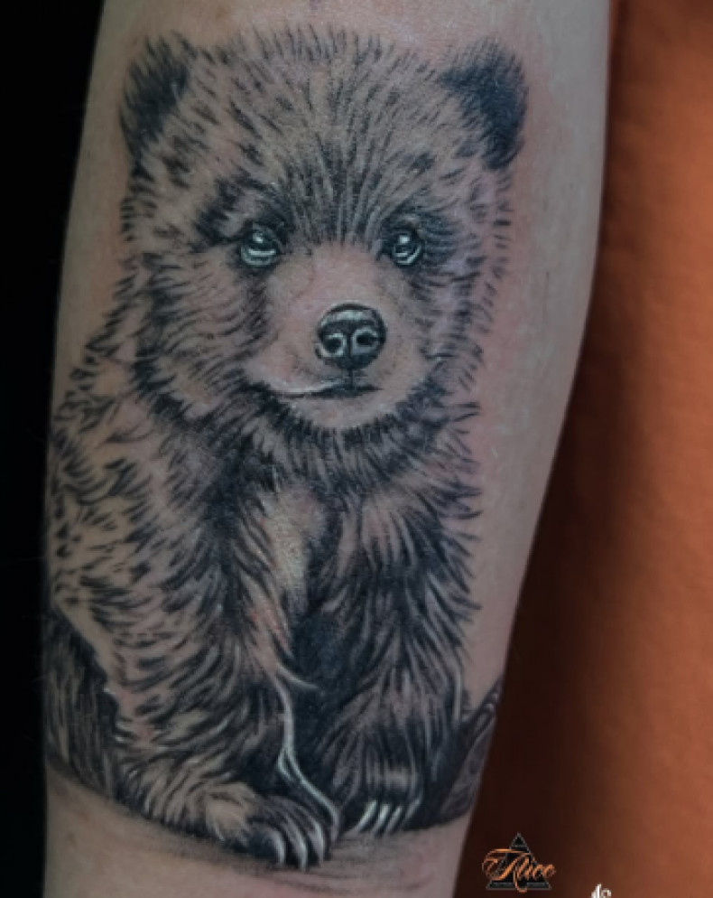 Мужские на руке реализм, фото - Тату салон ALICE tattoo studio