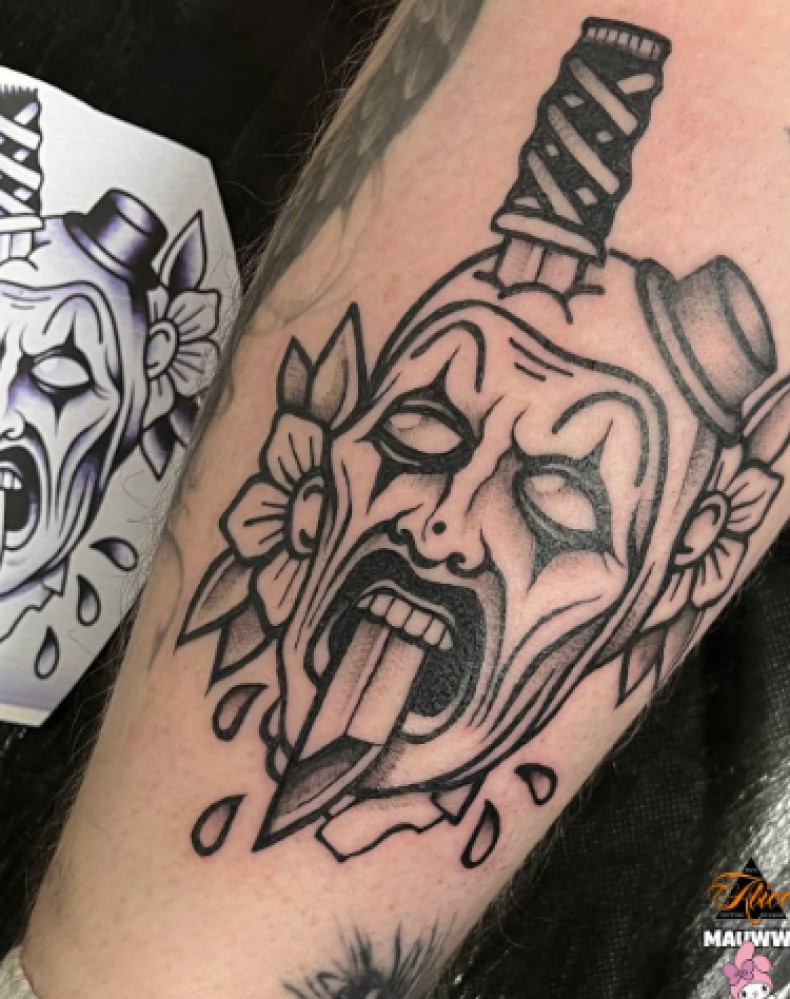 Мужские на ноге черно-белые, фото - Тату салон ALICE tattoo studio