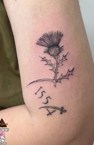 Женские на руке черно-белые, фото - Тату салон ALICE tattoo studio