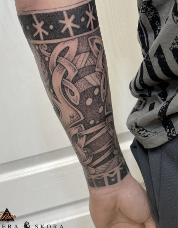 Мужские на предплечье рукав, фото - Тату салон ALICE tattoo studio