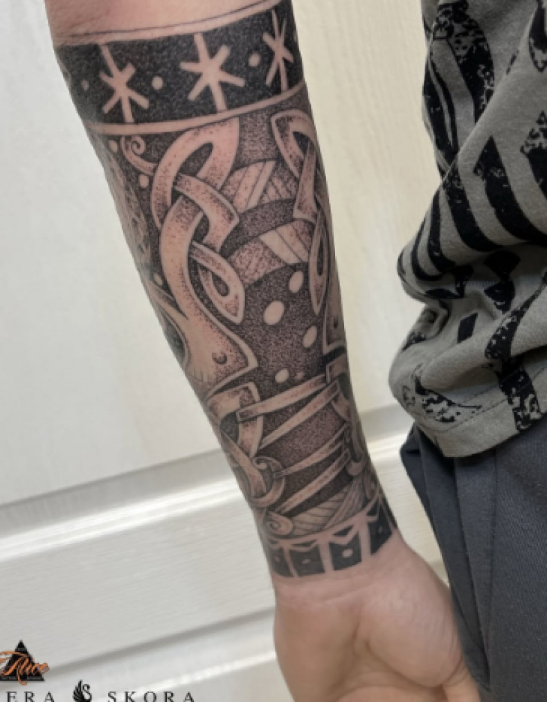 Мужские на предплечье рукав, фото - Тату салон ALICE tattoo studio