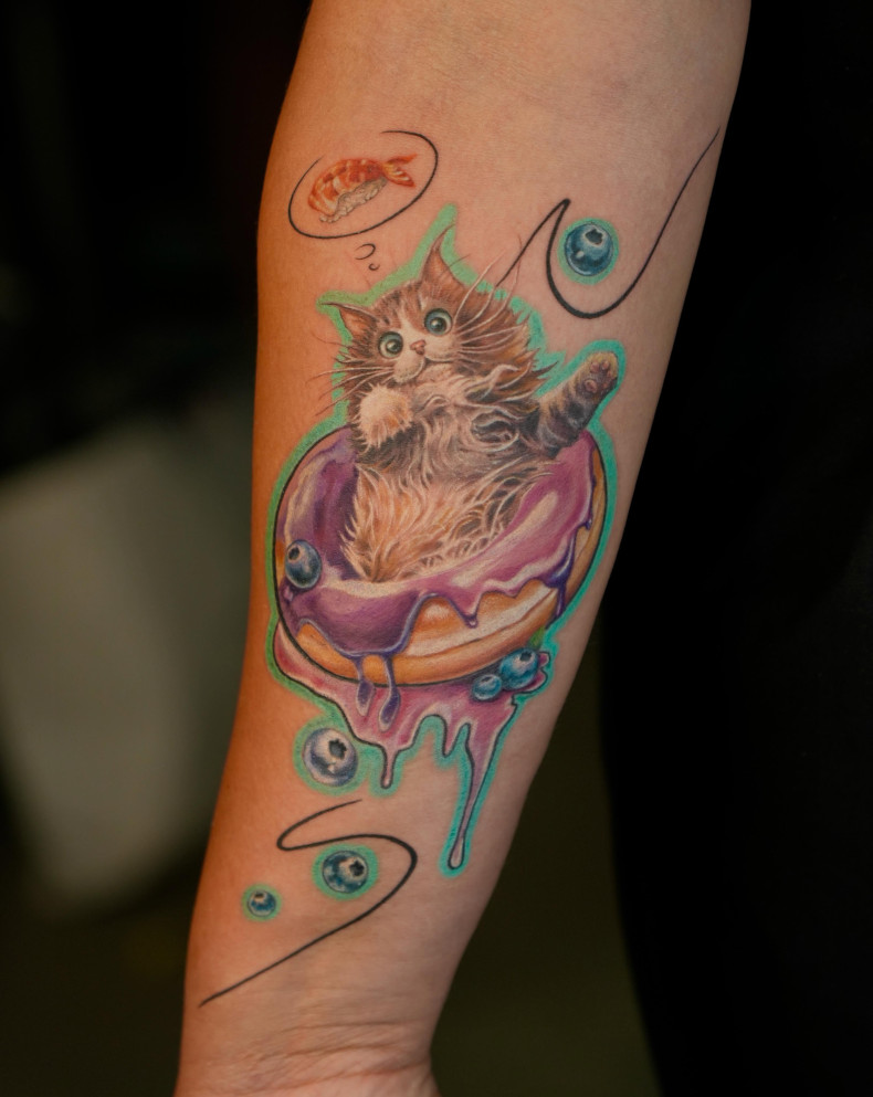 Женские на предплечье цветные, фото - Тату салон TATTOO LAMARCH