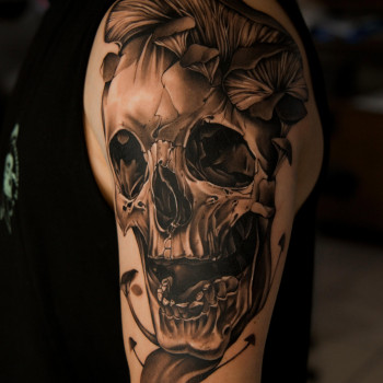 Фото с портфолио TATTOO LAMARCH
