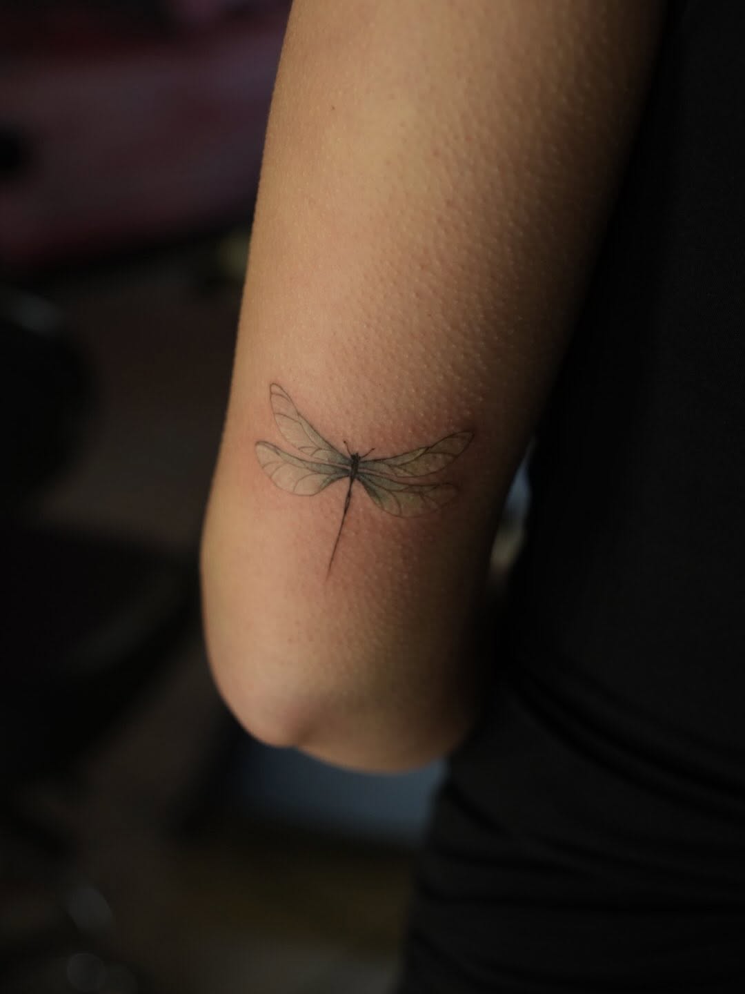 На руке цветные акварель, фото - Тату салон TATTOO LAMARCH