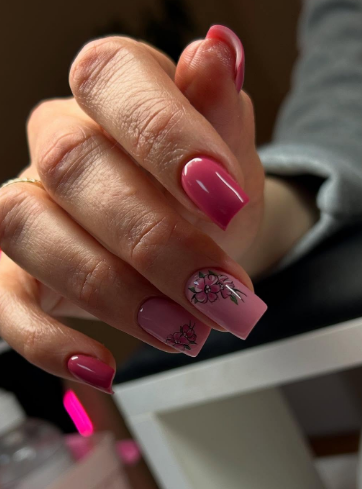 Манікюр з малюнком рожевий на квадратні нігті, фото - Студія краси Beauty Hub