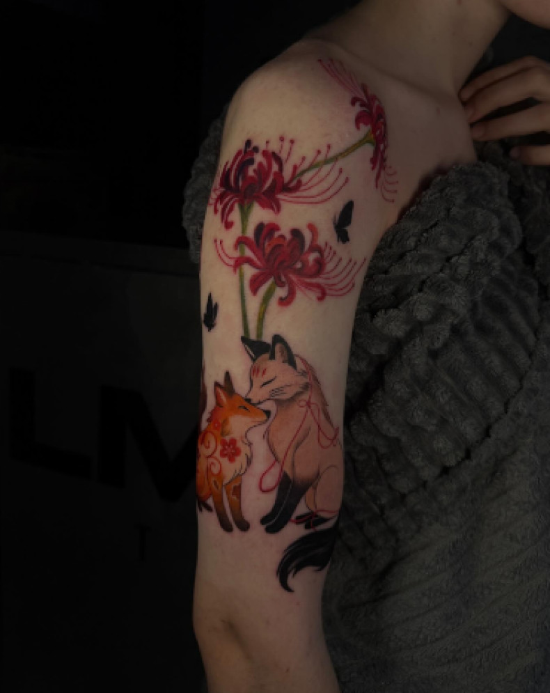 Женские на руке цветные, фото - Тату салон TATTOO LAMARCH