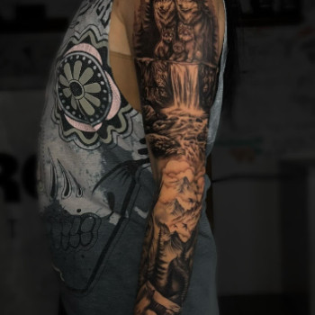 Фото с портфолио TATTOO LAMARCH
