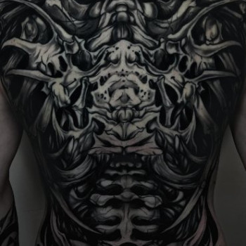 Фото с портфолио TATTOO LAMARCH