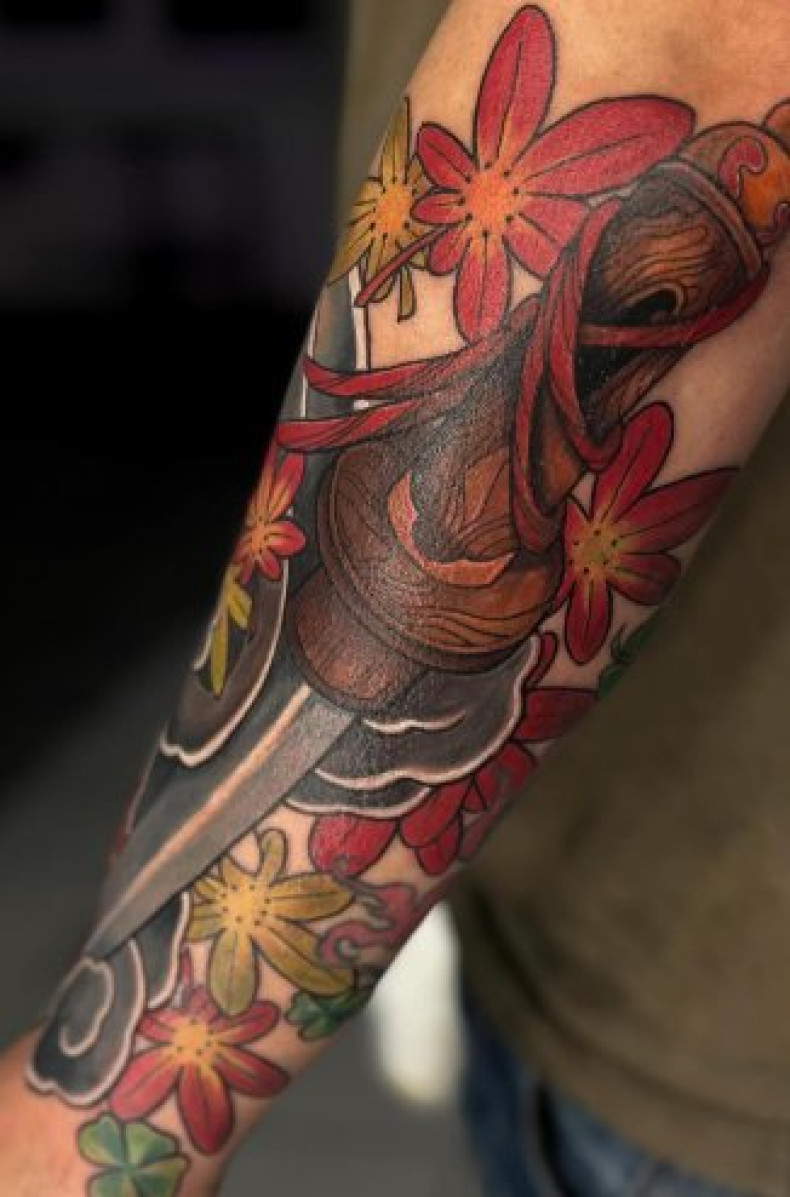 Мужские на предплечье цветные, фото - Тату салон TATTOO LAMARCH