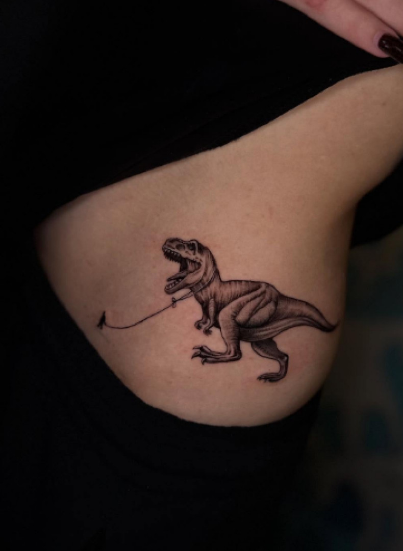 Женские реализм черно-белые, фото - Тату салон TATTOO LAMARCH