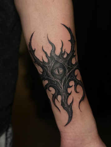 Для хлопців око на передпліччі, фото - Тату салон TATTOO LAMARCH