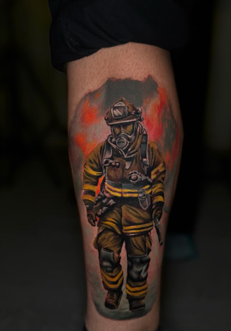 Для хлопців на нозі кольорові, фото - Тату салон TATTOO LAMARCH