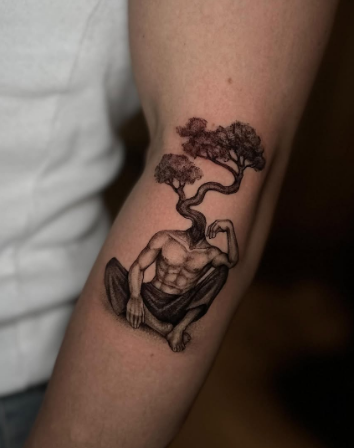 Для хлопців на руці реалізм, фото - Тату салон TATTOO LAMARCH