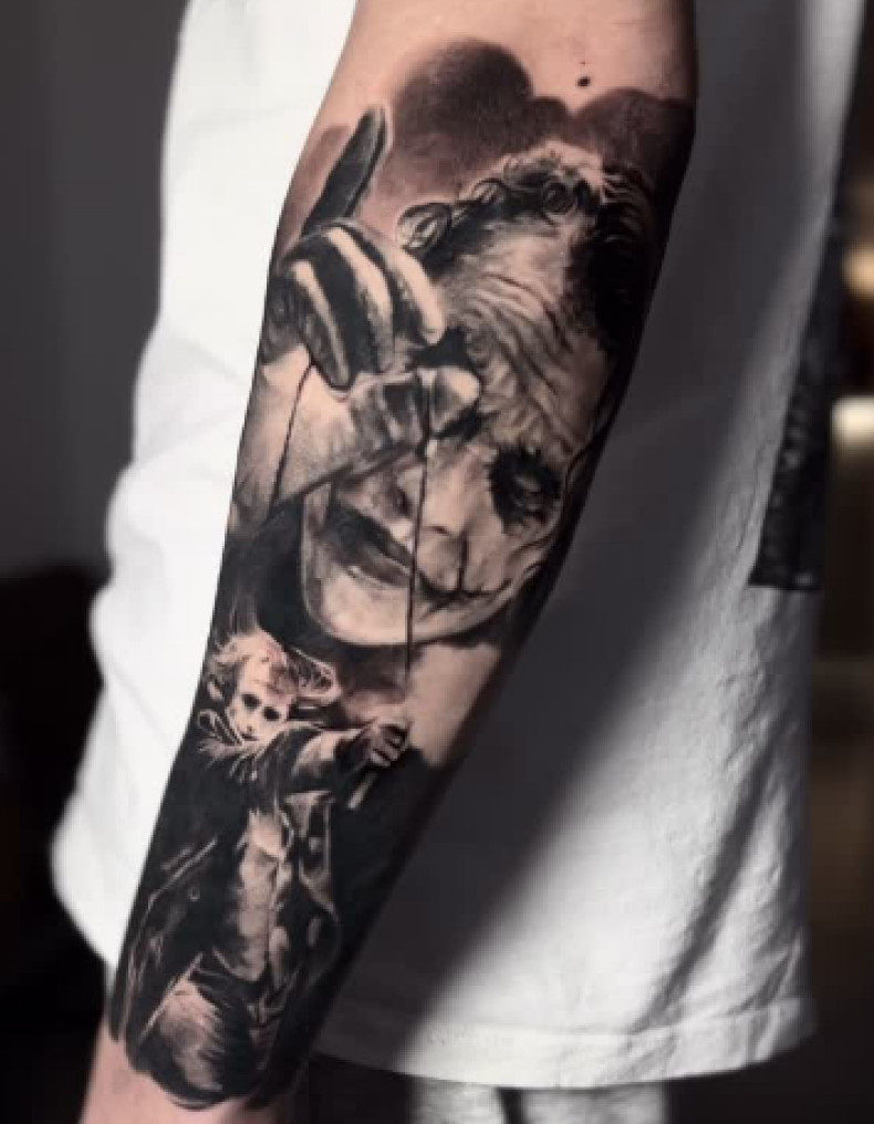 Для хлопців на передпліччі реалізм, фото - Тату салон TATTOO LAMARCH
