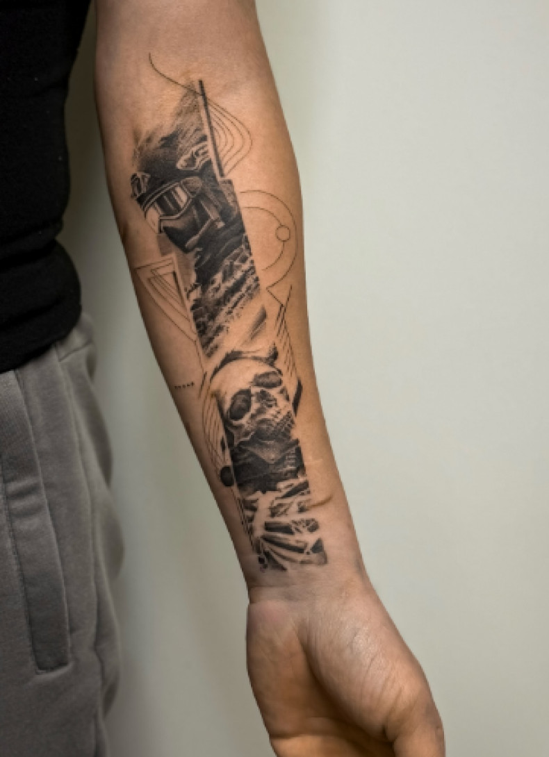 Для хлопців на передпліччі череп, фото - Тату салон TATTOO LAMARCH