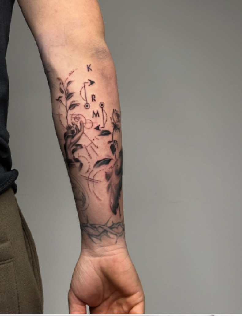 Для хлопців на передпліччі чорно-білі, фото - Тату салон TATTOO LAMARCH