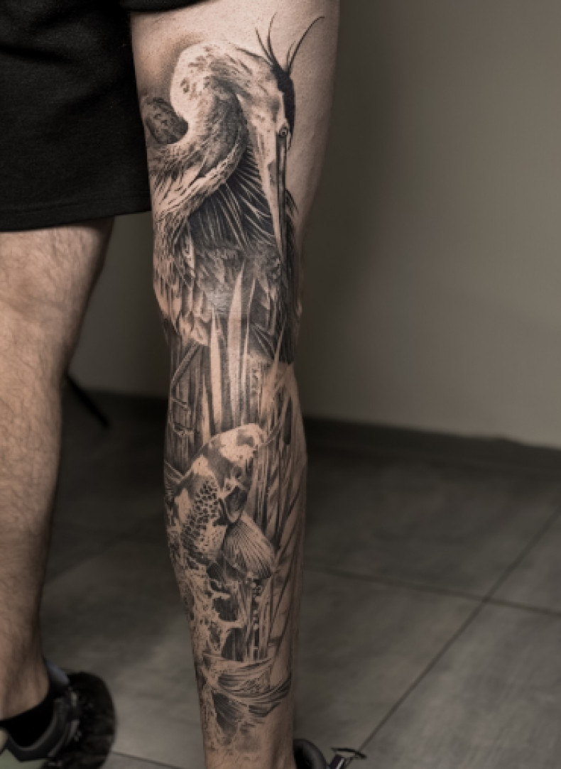 Для хлопців на нозі реалізм, фото - Тату салон TATTOO LAMARCH