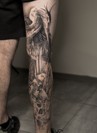 Для хлопців на нозі реалізм, фото - Тату салон TATTOO LAMARCH