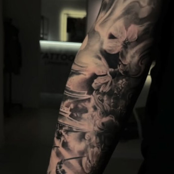 Фото с портфолио TATTOO LAMARCH