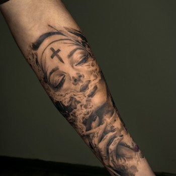 Фото с портфолио TATTOO LAMARCH