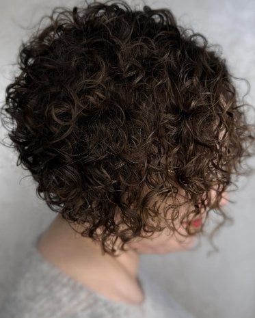 Короткая женская стрижка на короткие волосы, фото - Студия красоты Раяна